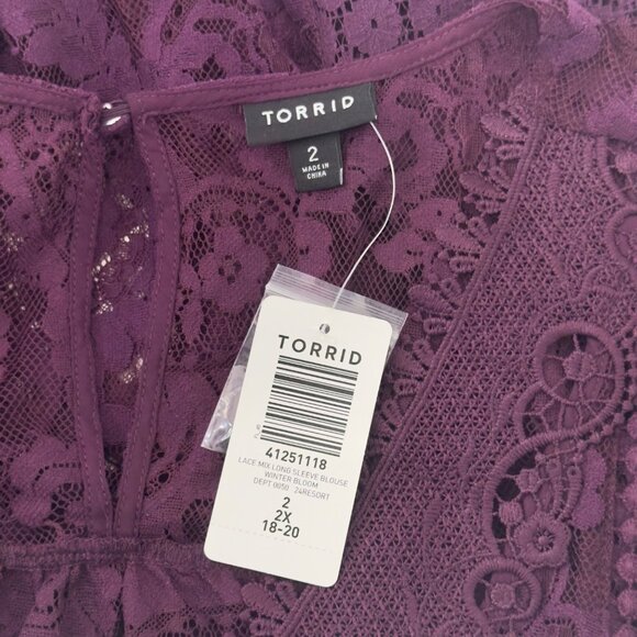 Torrid Womens Sze 2X Lace Mix Long Sleeve Top Blouse Burgandy Sheer V Neck- NEW - Picture 4 of 14